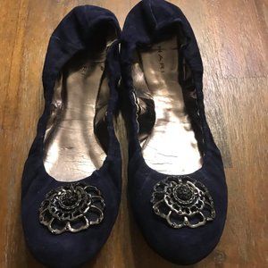 Tahari Suede Navy Flats